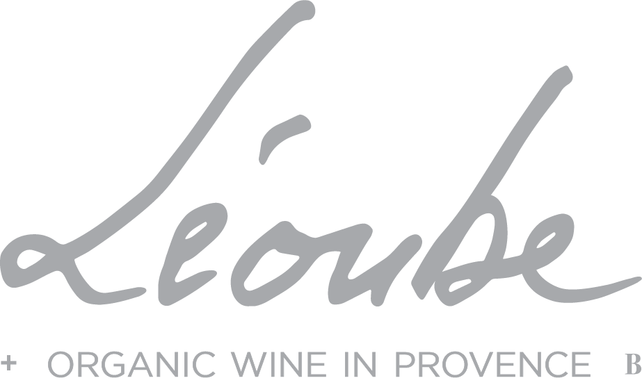 Logo Léoube gris clair avec Baseline